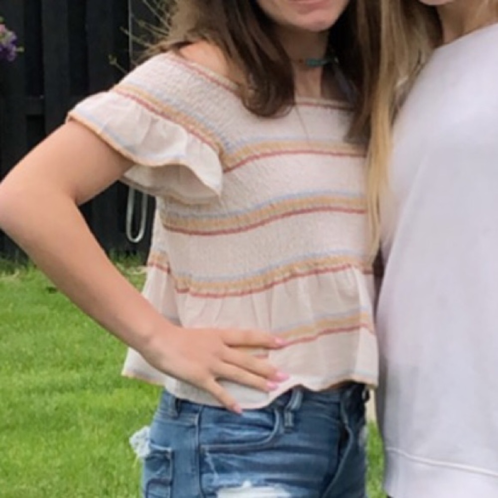 crop off the shoulder shirt